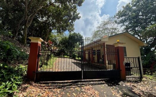 One of the last lots located in a private community adjacent nature in Atenas – 40005152966