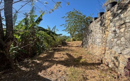 One of the last lots in this part of a private community in Atenas – 400051521009