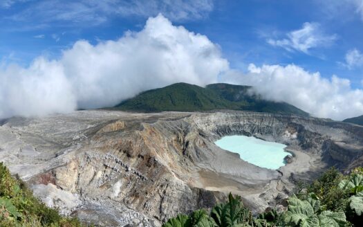 Best time to visit costa rica volcanoes