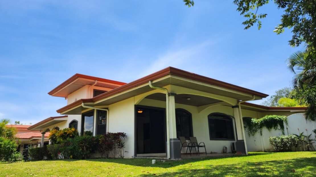 Costa Rica House/Villa #400052042086