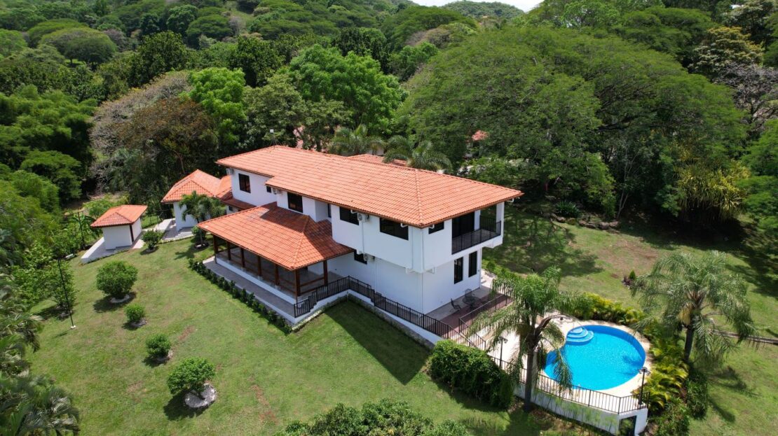custom home atenas