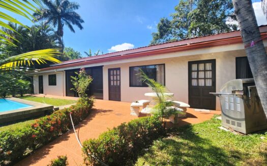 Furnished 2-Bedroom Home with Private Pool in Gated Community – Just 5 Minutes from Atenas – 400052042107