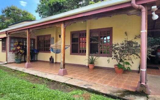 House with excellent location, Residential with Commercial Potential – 400052042148