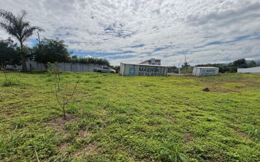 Lot located close to town in up and coming community in a beautiful natural setting. – 400051521081