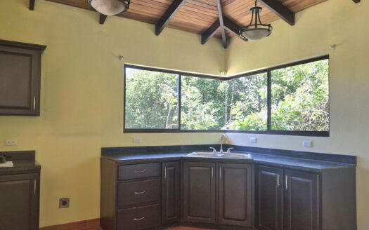 Charming Country-Style Home for Rent in Gated Pica Flora Community – Atenas – 400052042222