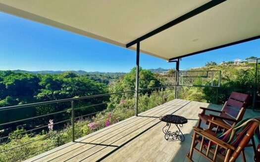 Charming Single-Story Home with Infinity Pool in Atenas – 400051521095