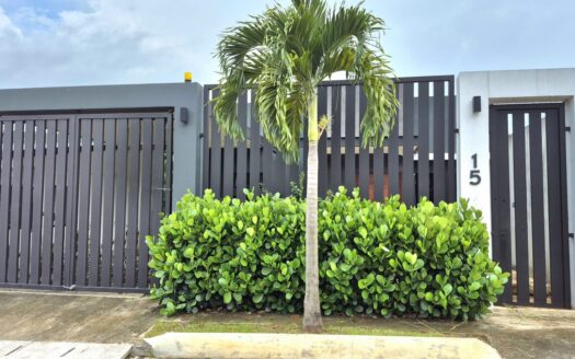 Charming 3-Bedroom Home Just Minutes from Downtown Atenas – 400052042211