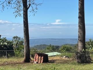 Finca de 13,269m2 con vistas grandes del mar y casita – 400051521101