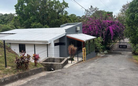 Modern style home in private community in an oasis like setting – 400051521112