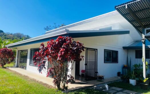 Home with large yard and orchard that touches a river – 400051521107