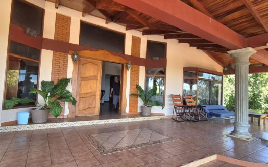 Stunning city and mountain views, just 10 minutes from downtown Atenas Main Home + Casita – 400052042237