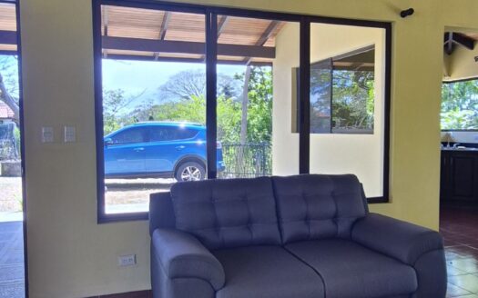 Charming Country-Style Home for Rent in Gated Pica Flora Community – Atenas – 400052042222