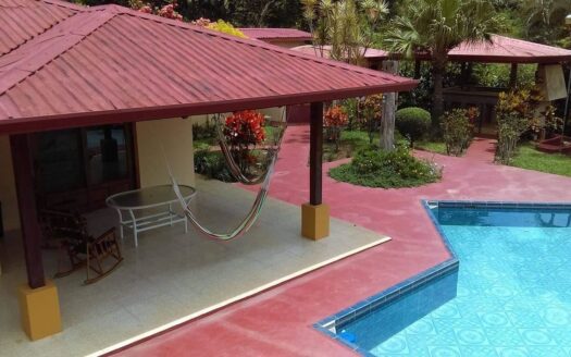 Lovely home and guest apartments in popular Vista Atenas community – 400051521114