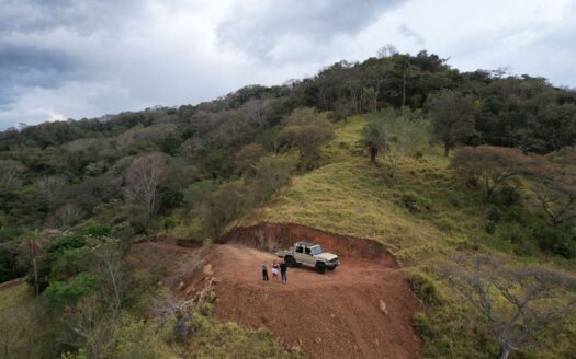 This is a rare opportunity to secure a large, versatile property with breathtaking views in one of Costa Rica’s emerging areas. 11 Acres – 400052042239
