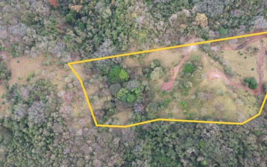 This is a rare opportunity to secure a large, versatile property with breathtaking views in one of Costa Rica’s emerging areas. 11 Acres – 400052042239