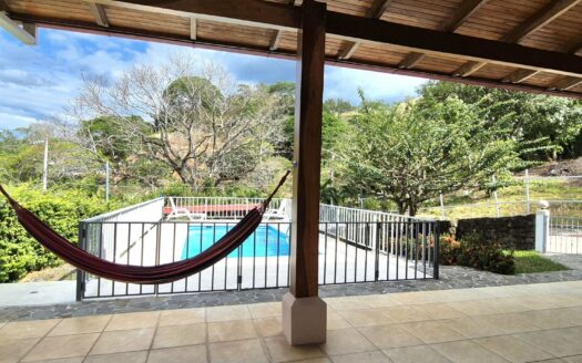 Two-Story Home for Rent in Atenas – Beautiful Views, Pool & Prime Location – 400052042241