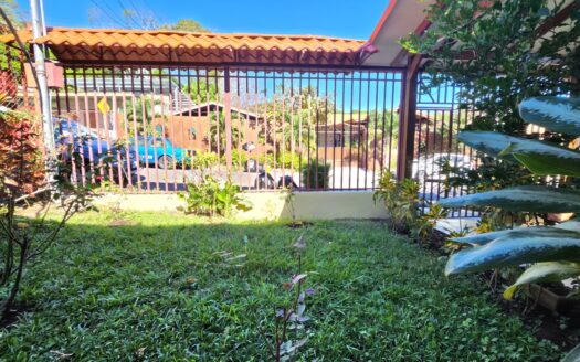 Furnished tico style home close to downtown – 400052042110