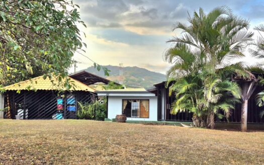 Spacious Single-Level Home with Large Lot in Santa Eulalia – Minutes from Atenas – 400052042242