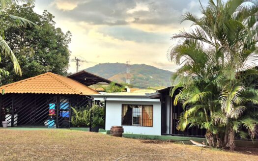 Spacious Single-Level Home with Large Lot in Santa Eulalia – Minutes from Atenas – 400052042242