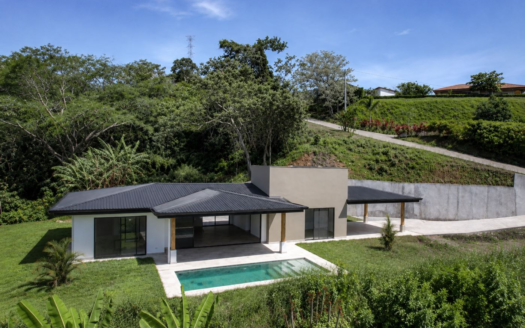 Brand new Roca Verde home with impressive designs and finishes in Atenas – 400051521159
