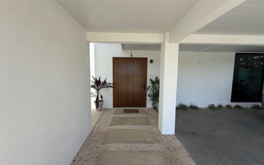 Modern Family Home for Sale in Condominio Residencial Las Mesetas – 400051521162