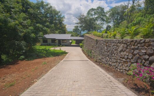 Magical lot in private community Vistas Guacimo ideal for multiple builds in nature – 40005152925