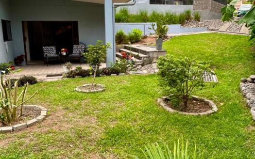 3 APARTMENTS IDEAL FOR LIVING, INVESTING, OR GENERATING INCOME THROUGH AIRBNB – 400051521171