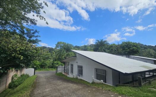 Serene country home 3b/3.5ba with breathtaking mountain views – 400052010082
