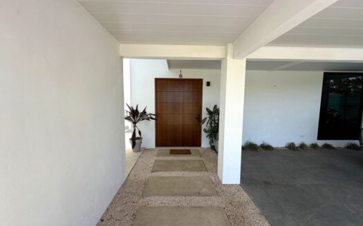 Modern Family Home for Sale in Condominio Residencial Las Mesetas – 400051521162