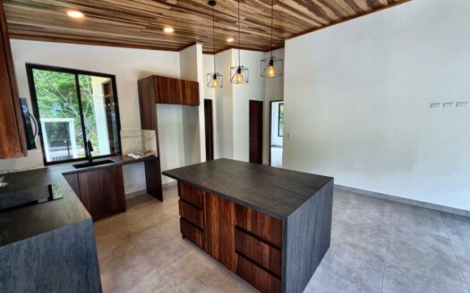 Under Construction – Tropical home with modern finishes – 400051521143