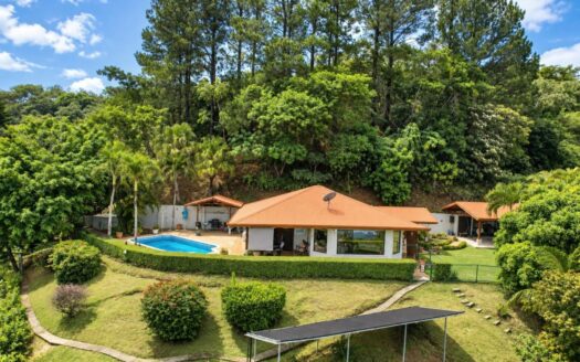 Furnished Atenas Home with Pool, Mountain Views & Guest-Home Potential – 400051521179
