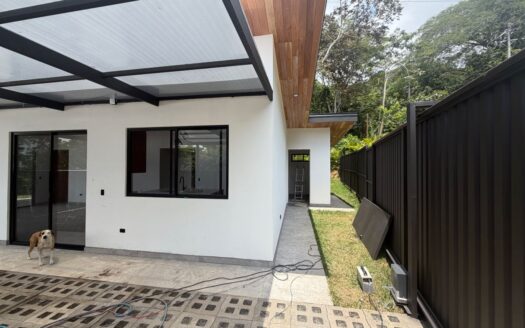 Modern New-Construction Home on 399m² Lot — Minutes from Ruta 27 | Atenas, Costa Rica – 400051521180