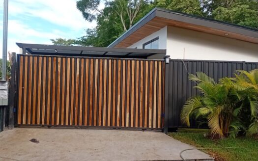 Modern New-Construction Home on 399m² Lot — Minutes from Ruta 27 | Atenas, Costa Rica – 400051521180