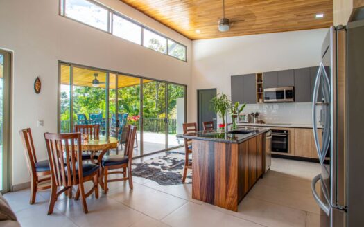 Month to month modern furnished gem in the natural setting of Hacienda Atenas – 400051521181
