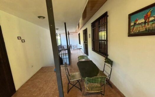Large multi unit home in cool climate of Atenas – 40005152891