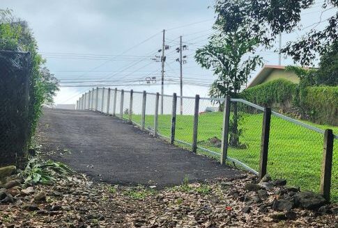 2,891m of usable land with a stream and trees – 400052042156