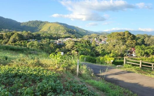 100% usable lot with views of the valley and mountains – 400052042108