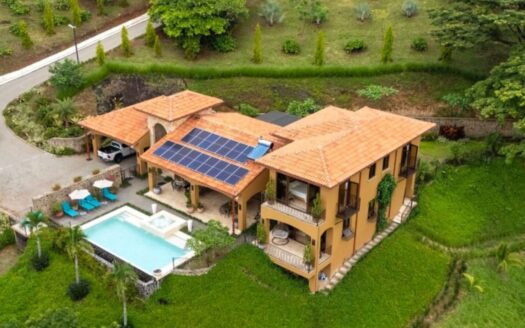 PRIVATE COUNTRY ESTATE WITH LUXURY LIVING — JUST 10 MINUTES FROM ATENAS – 400051521034