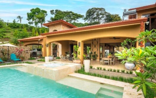 PRIVATE COUNTRY ESTATE WITH LUXURY LIVING — JUST 10 MINUTES FROM ATENAS – 400051521034