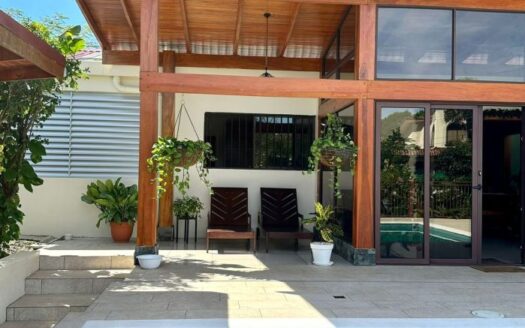 Oasis like home located in a quiet residential area – 400051521070