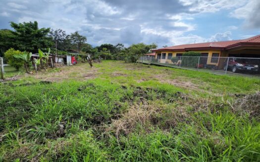 Lot for sale in Atenas – affordable price – 400052042180