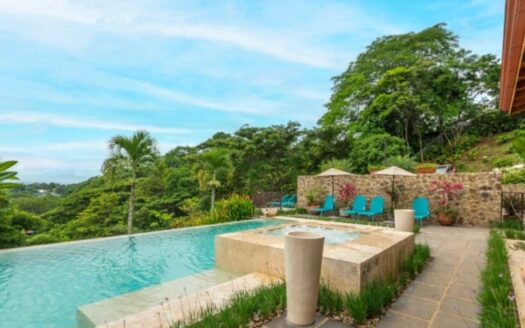 PRIVATE COUNTRY ESTATE WITH LUXURY LIVING — JUST 10 MINUTES FROM ATENAS – 400051521034