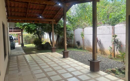 Cozy countryside home located 10 minutes from Atenas Center in a tranquil area – 40005152996