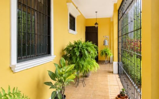 Luxury Multi-Residence Estate in Atenas – exceptional 3.46-acre property – 400052042226