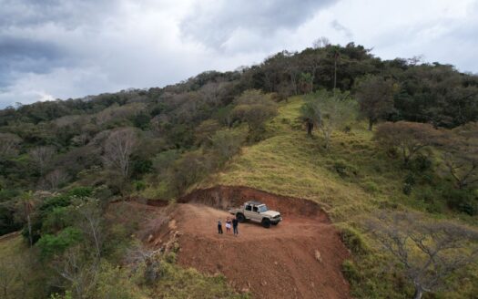 This is a rare opportunity to secure a large, versatile property with breathtaking views in one of Costa Rica’s emerging areas. 11 Acres – 400052042239